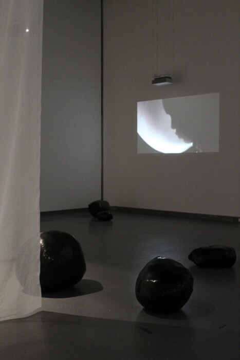 Notes on lightness(c)Lilly-Elise Elis