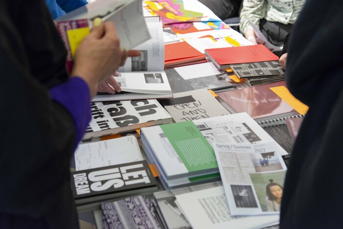 Its a Book (c)AnnaSophieKnobloch